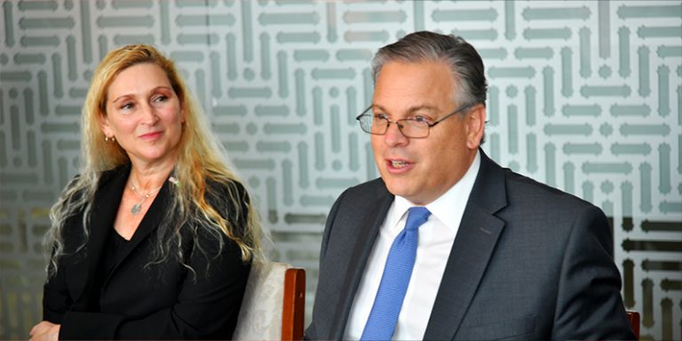 U.S. Ambassador applauds decades-long collaboration between AKU and U.S.