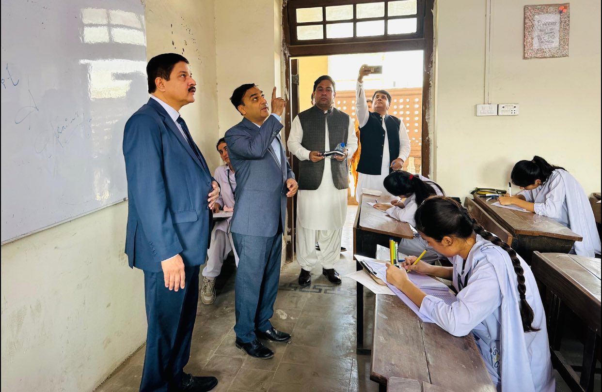 Secretary College Education Sindh Visits Offices and Examination Centers in Karachi