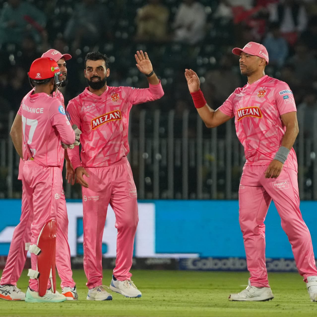 Islamabad United Dons Pink in Support of Breast Cancer Awareness