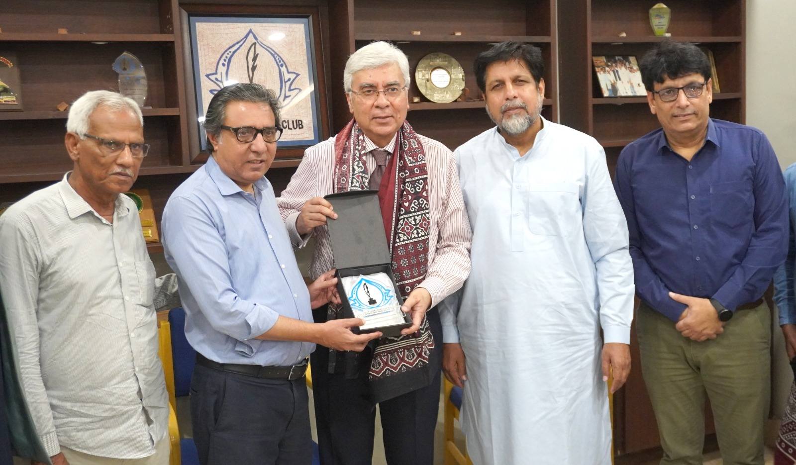 Karachi Press Club and Liaquat National Hospital Agree to Collaborate for Journalists' Healthcare