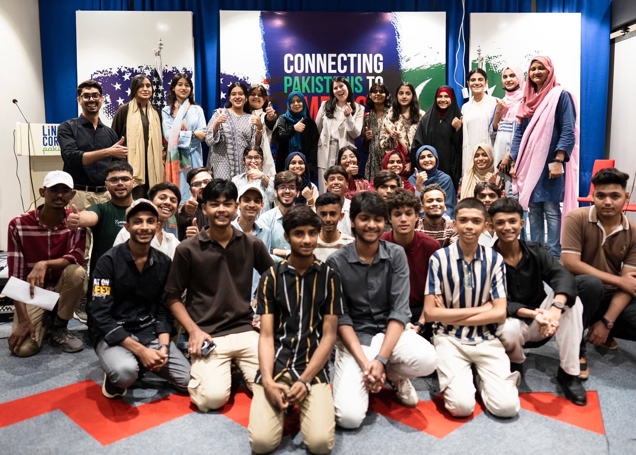 Bridging the Gap: Preparing Pakistani Students for the Global Job Market with Resume Writing Skills